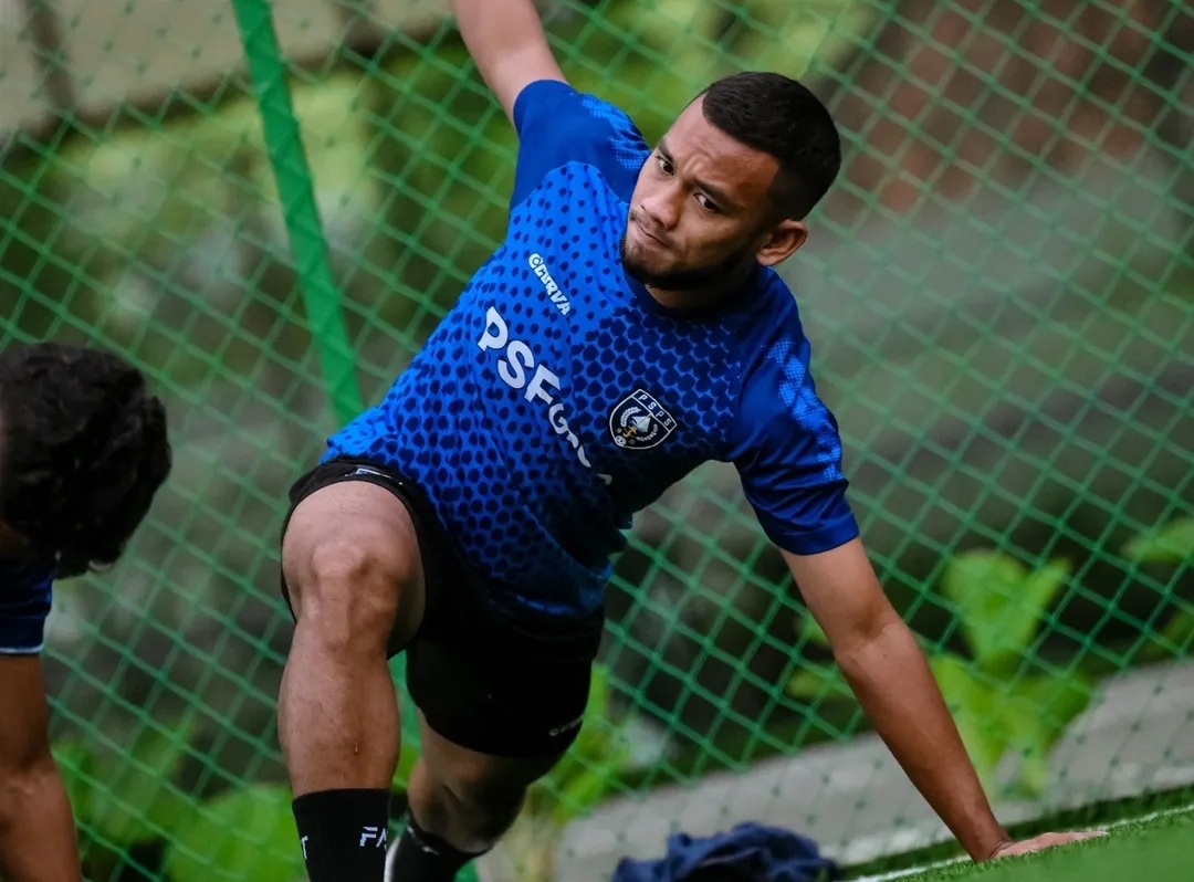 Anak Pekanbaru Ilham Syafri Noer Kembali Berseragam PSPS