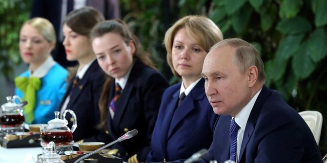 Putin: Sanksi Barat untuk Rusia Sama dengan Deklarasi Perang