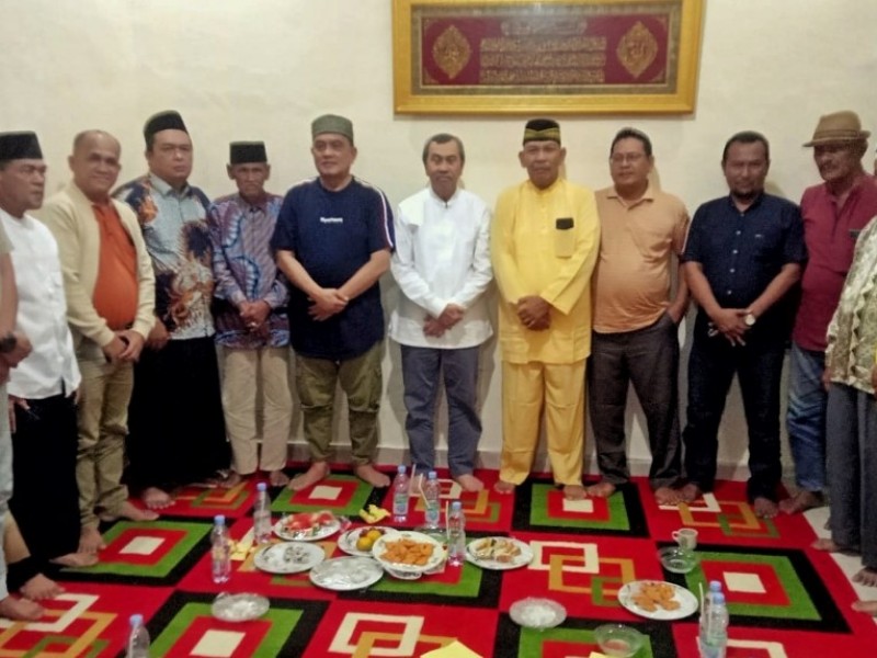 Syamsuar Silahturahmi dengan Masyarakat Tuah Madani di Pekanbaru Didampingi H Amran