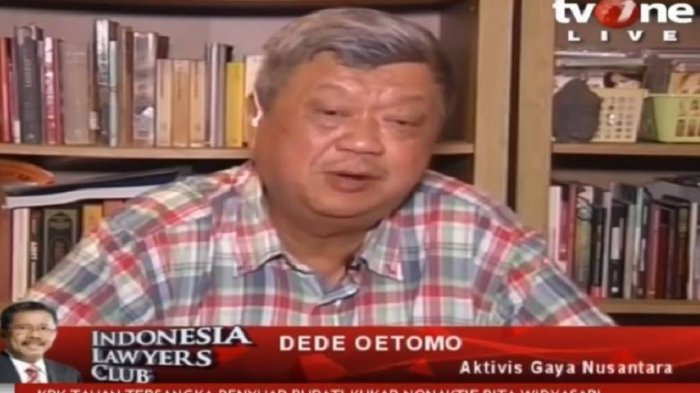 Sebut Praktik LGBT Ada di Pesantren, Dede Oetomo Dicari Banyak Warganet