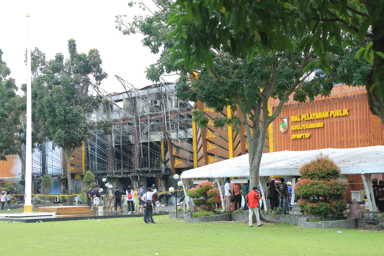 Belum Seluruh Layanan Non Perizinan Kembali ke MPP Pekanbaru Pasca Kebakaran