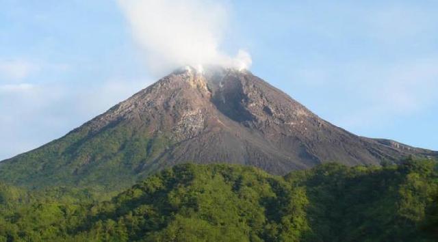Waspada, Gunung Marapi Sumbar Kembali Aktif