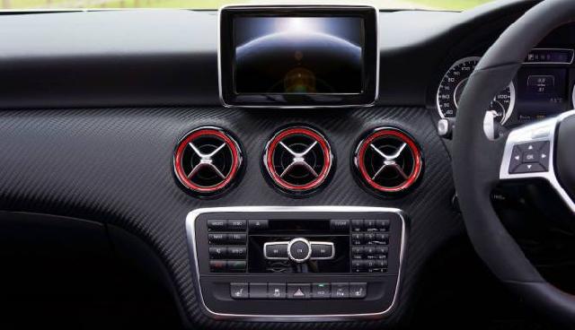 Trik Ampuh Bikin Kinclong Dashboard