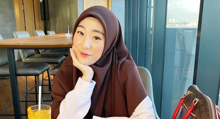 Kesal dengan Klarifikasi Alvin Faiz, Larissa : Kayak Anak Kecil Balas-balasan Story, Telepon Saja Sini