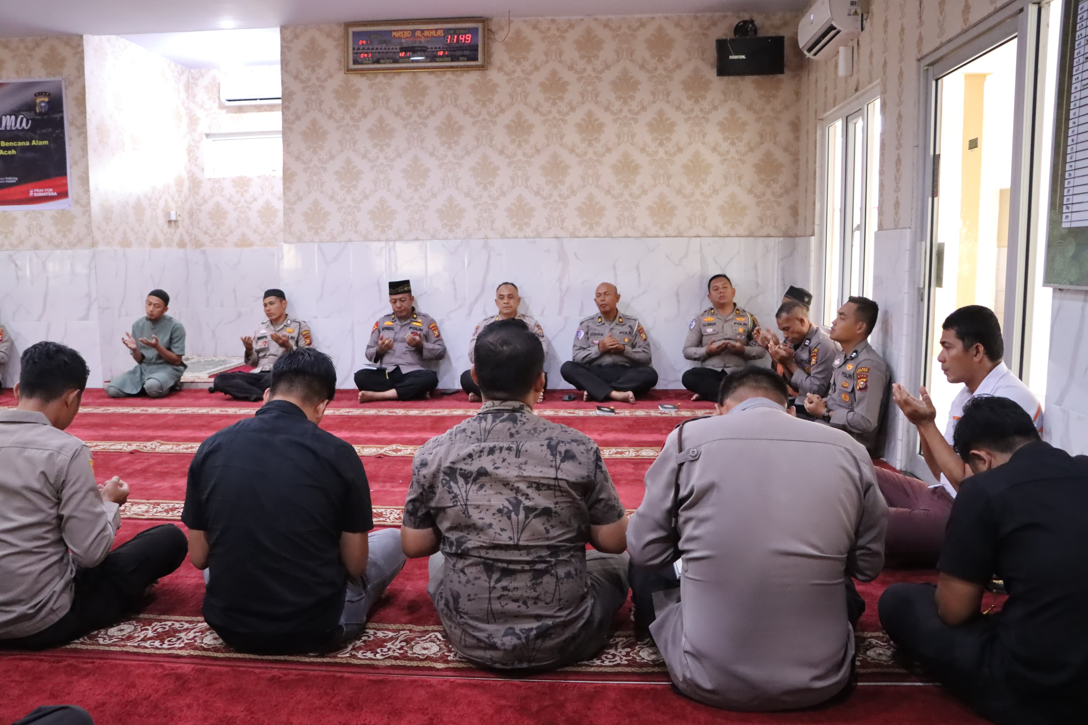 Polres Rokan Hilir Gelar Doa Bersama untuk Korban Bencana di Sumbar, Sumut, dan Aceh
