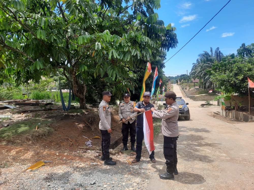 HUT ke-80 RI, Polsek Ukui Sosialisasikan Semangat Nasionalisme ke Warga Bukit Gajah