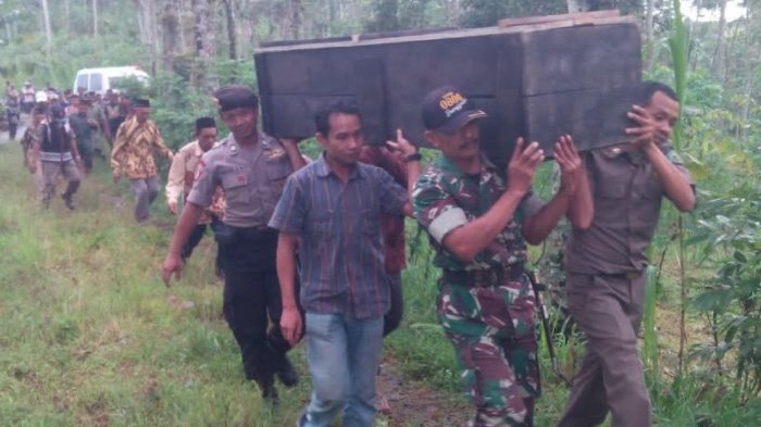 Dicekoki Air Hingga Tewas, Wanita Tua Dibunuh Keji Keluarga yang Kesurupan, Begini Kronologinya