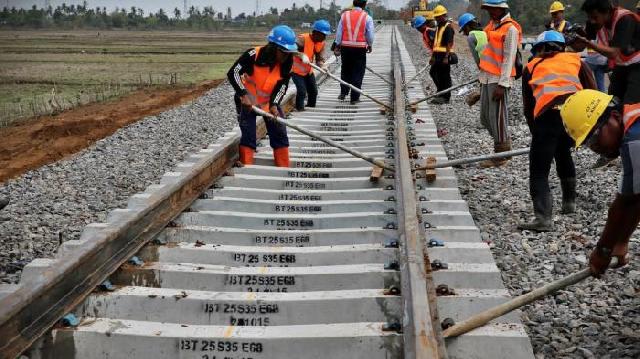 Jalur Kereta Api Dumai Menunggu Keputusan KSAU