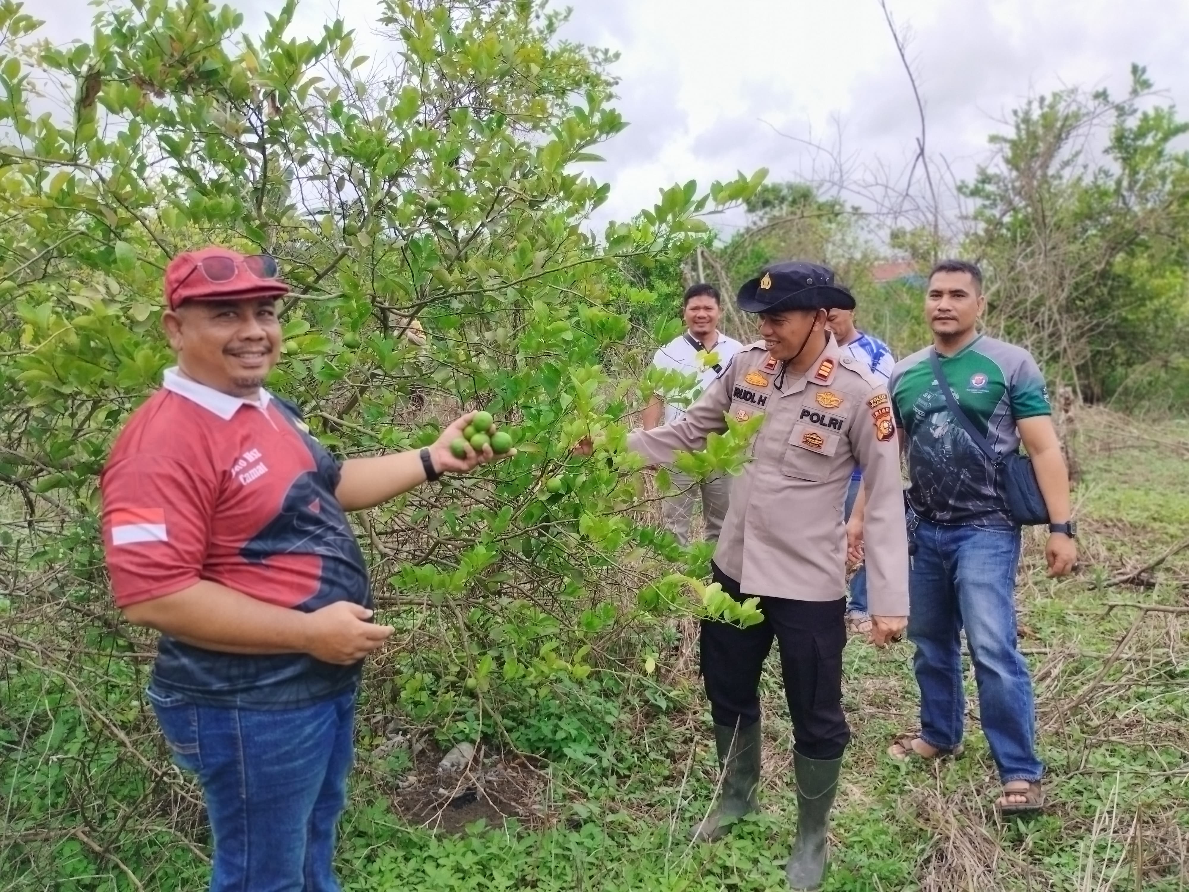 Dukungan Polsek Ukui untuk Ketahanan Pangan, Sinergi Bersama Pemerintah Desa