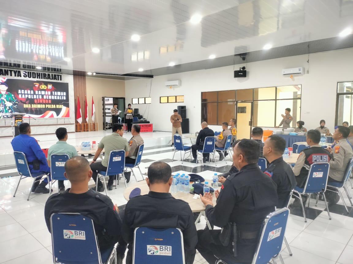 Rapat Koordinasi Pengamanan Rekapitulasi Suara Pilkada  Tingkat Provinsi Riau Berlangsung Aman