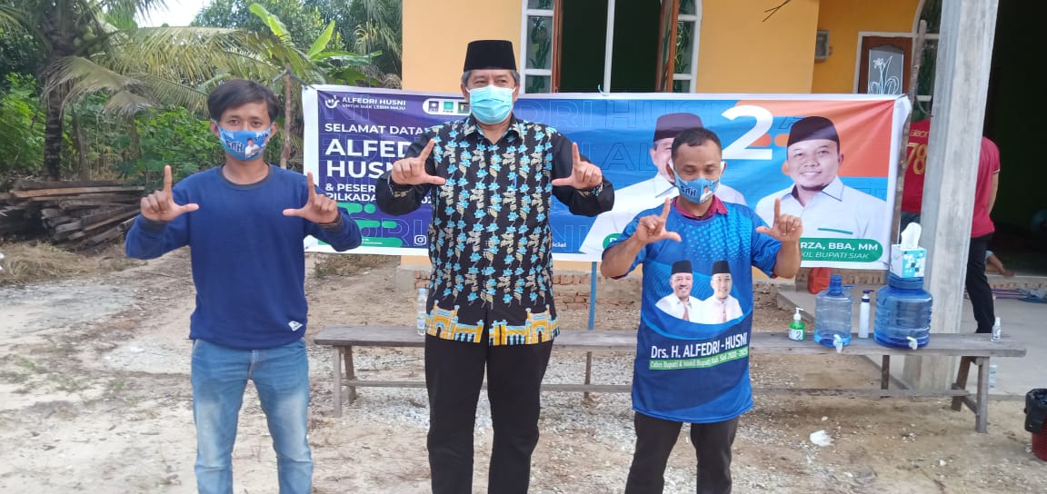 Menang Alfedri-Husni, Pemuda Ini Bernazar Jalan Kaki Dari Kampungnya ke Siak