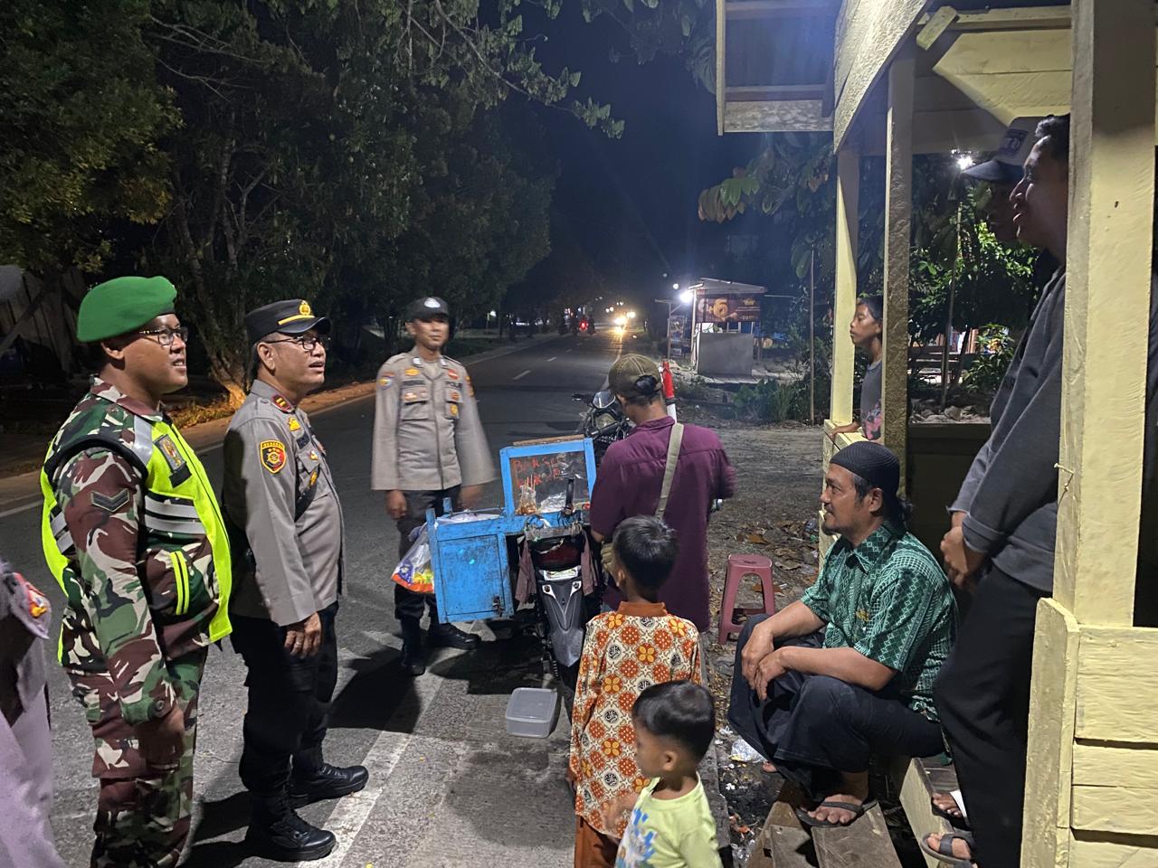 TNI-Polri Teluk Meranti Jalin Sinergi, Patroli Bersama Jaga Kamtibmas Pilkada