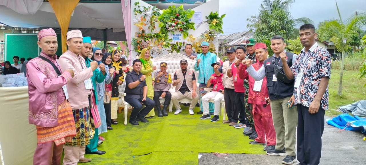 TPS di Kecamatan Kulim Pekanbaru Dihiasi Pelaminan Layaknya Pesta Pengantin