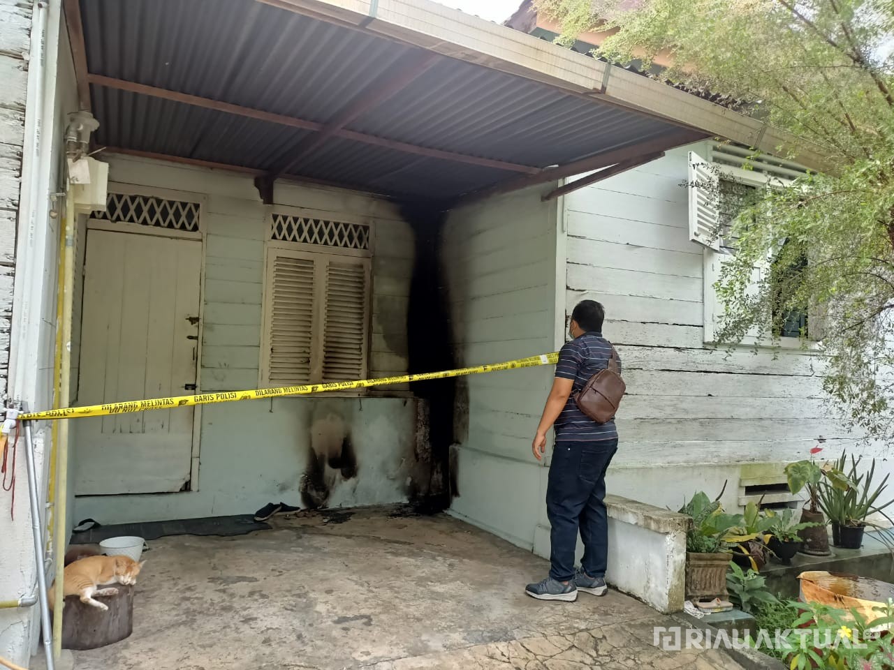 Sakit Hati Jadi Penyebab Perceraian, Pria Paruh Baya Nekat Bakar Rumah Ketua RT