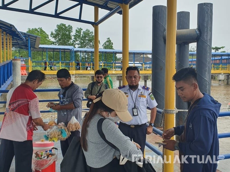 Warga Riau Gunakan Pelabuhan Buton Siak ke Batam, Andre: Dihimbau sudah Vaksin Booster