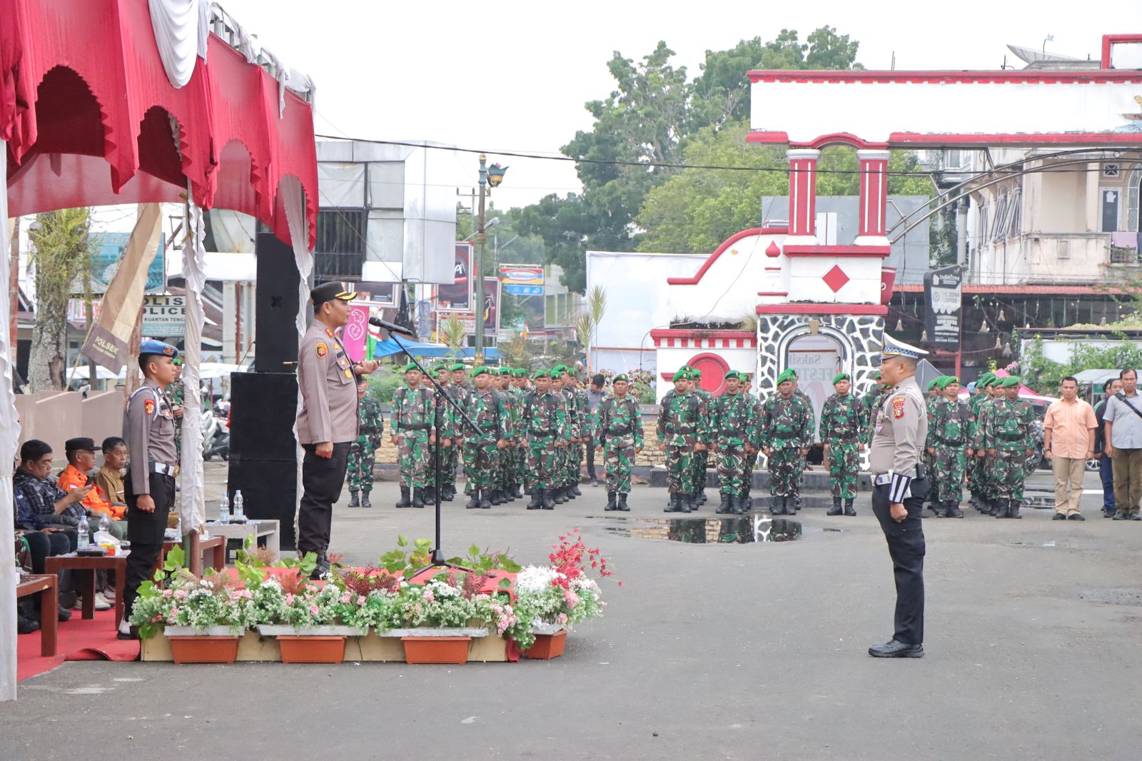 Kapolres Kuansing Pimpin Apel Siaga Pengamanan Festival Nasional Pacu Jalur 2024