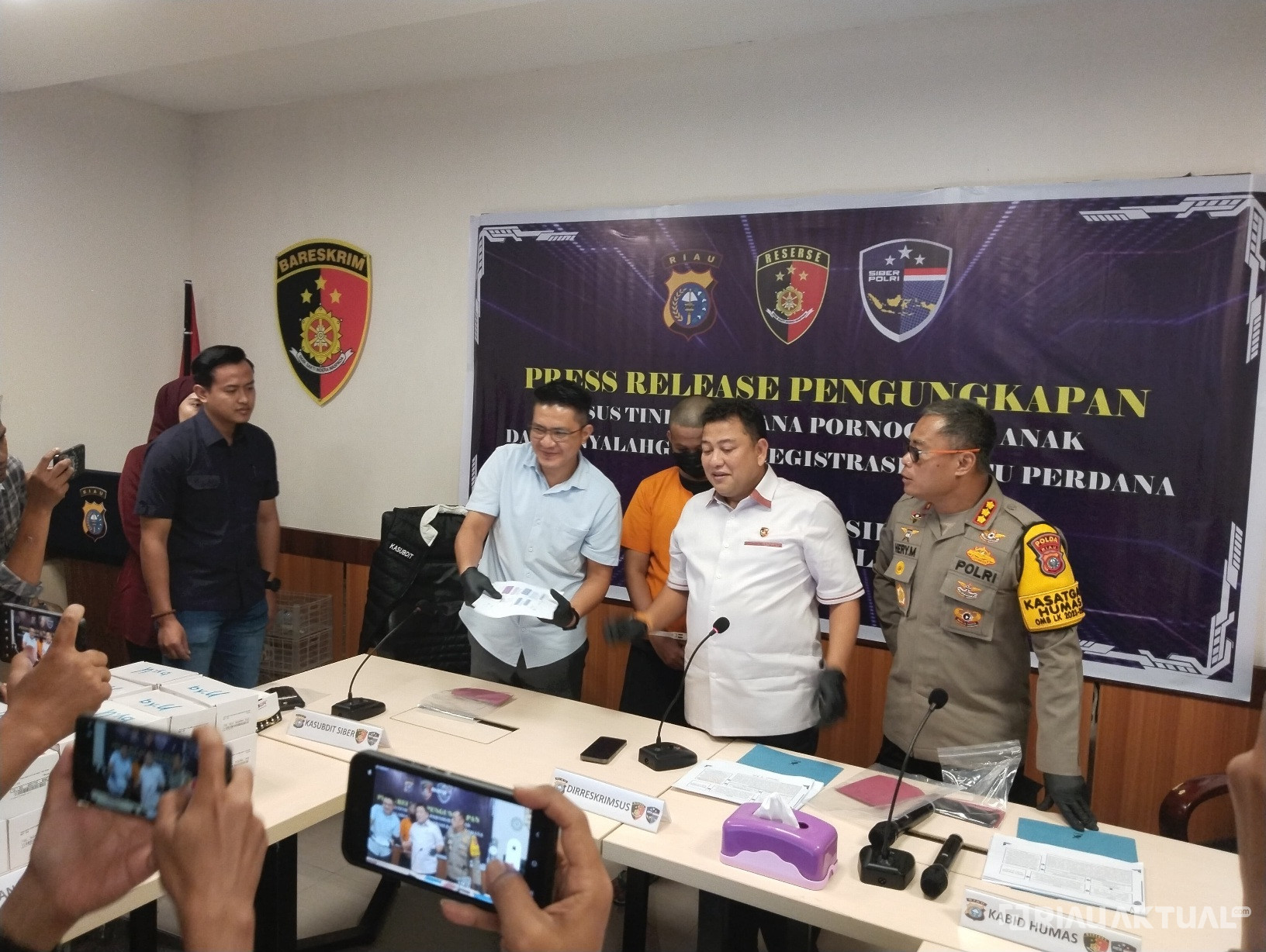 Pelaku Pornografi Anak di Riau Ditangkap, Modus Licik Mengelabui Korban Lewat DM Instagram