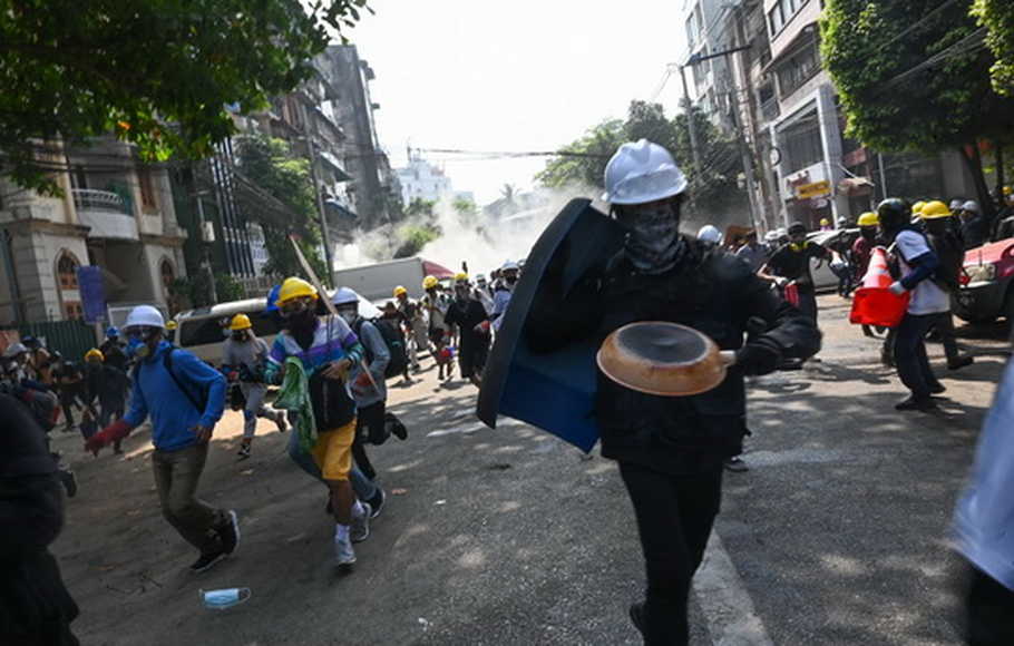 Ditembak Peluru Tajam, 38 Demonstran Myanmar Tewas
