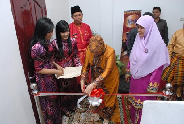 Telur Barendo,Andalan Kuliner Waroeng Tanah Merah