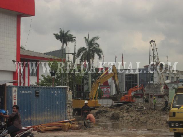 PT Telkom dan Kontraktor HK Bungkam