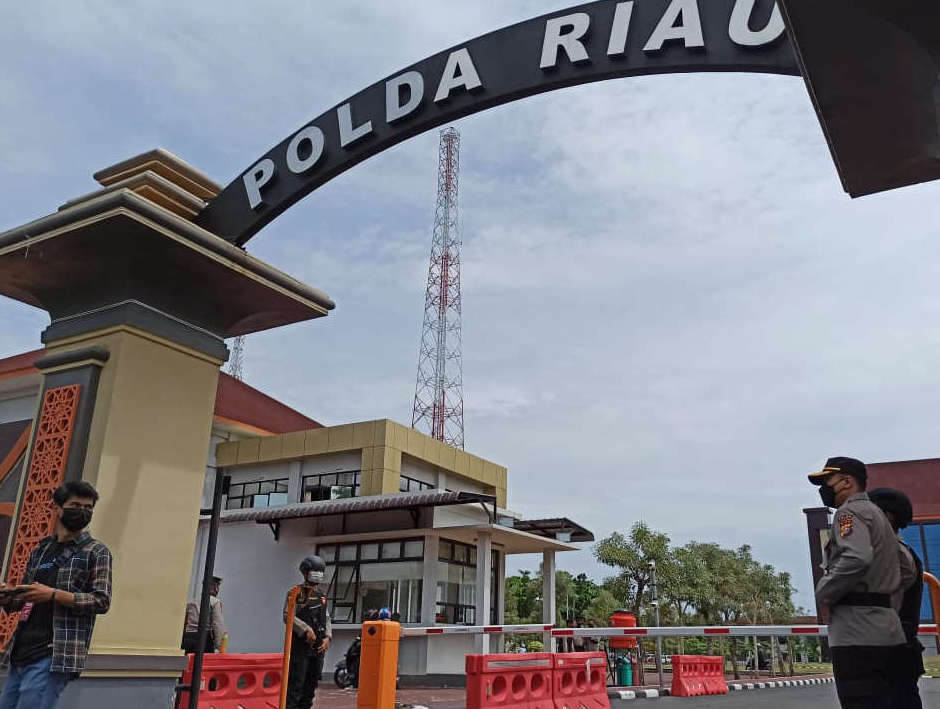 Bupati Kuansing Diperiksa KPK di Mapolda Riau