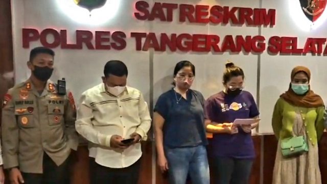 Akui Curi Cokelat dan Sampo di Alfamart, Mariana Ahong Membisu, Putrinya Minta Maaf