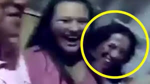 Seram ! Tak Sengaja Rekam Penampakan Wanita saat Main Kora-kora, Konon Korban Tewas di Wahana Itu