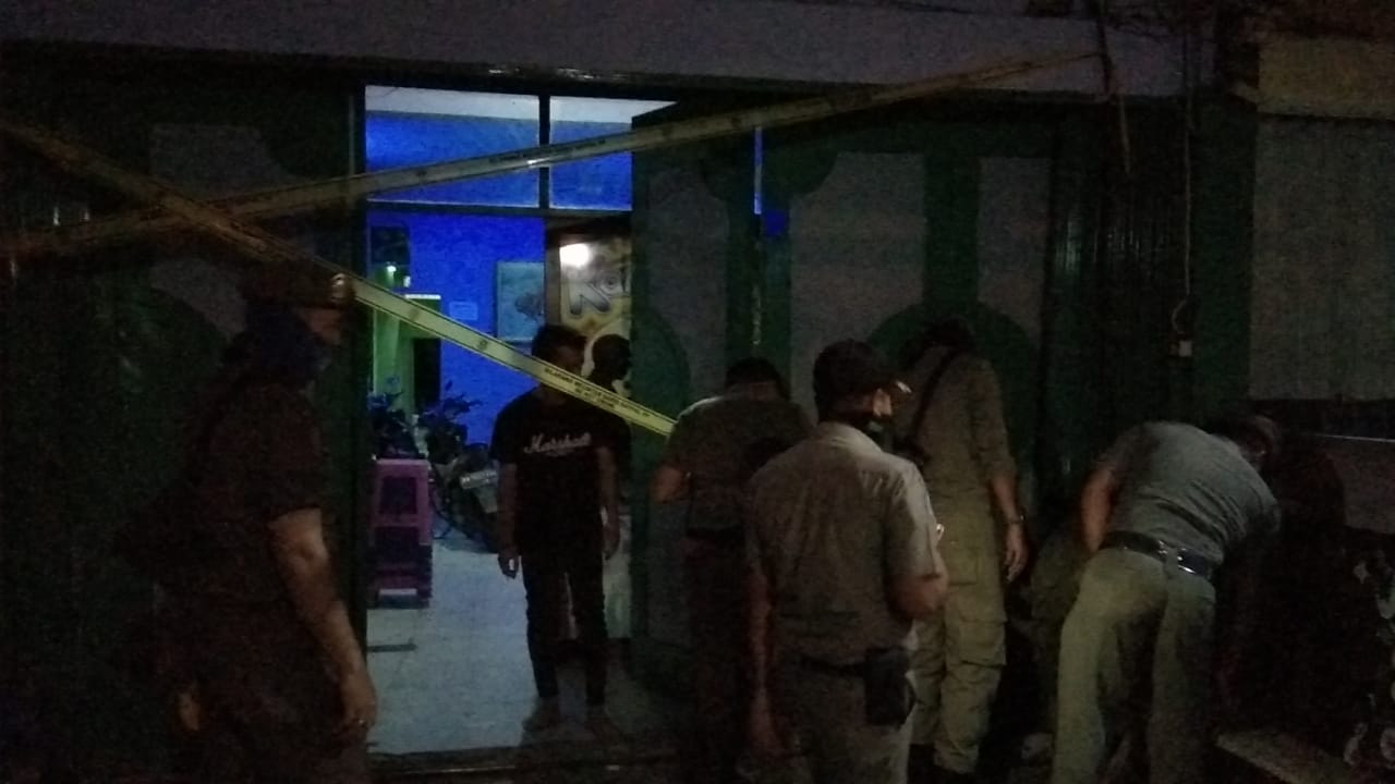 Malam Ini Satpol PP Pekanbaru Segel Kezia 99 Karoke