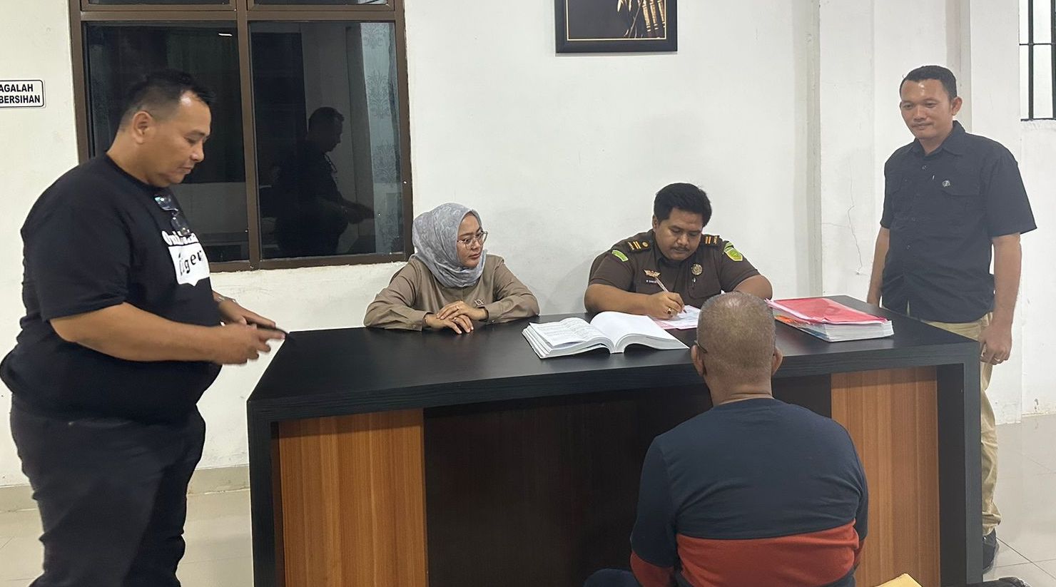 Mantan Kepala Desa Ditahan Kejari Bengkalis, Ini Kasusnya