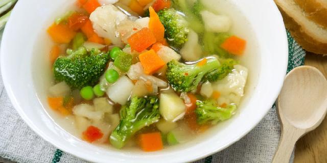 Konsumsi 4 Makanan Ini di Malam Hari Untuk Memperpanjang Umur