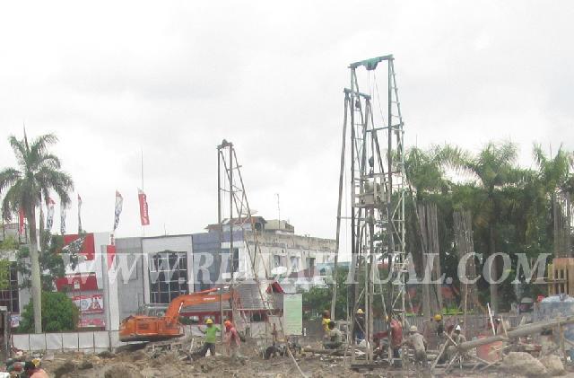 Pembangunan Gedung PT Telkom Pekanbaru Dihentikan
