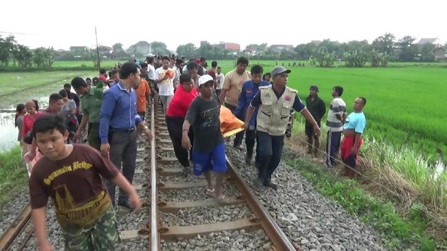 Usai Bertengkar dengan Suami, Ibu Ini Tewas Tertabrak Kereta Api