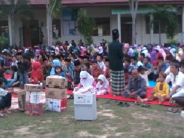 SMKF Ikasari Buka Bersama Anak Panti Asuhan