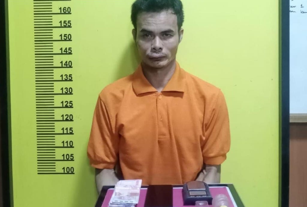 Warga Laporkan, Polisi Ringkus Pengedar Sabu di Air Molek