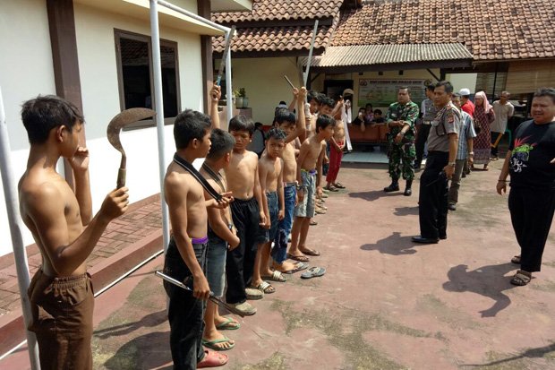 Miris, 15 Murid SD  Ingin Serang Sekolah Lain dengan Senjata Tajam