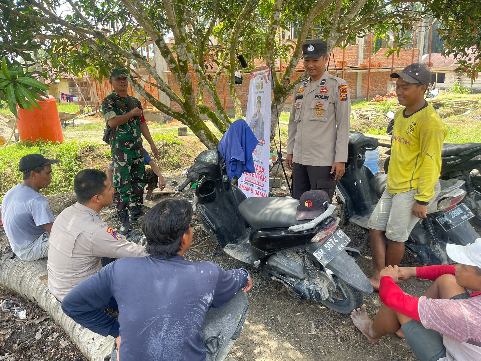 Kapolsek Kerumutan Imbau Warga Lapor Polisi Jika Lihat Gangguan Kamtibmas