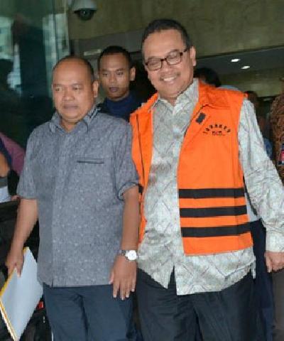 Rusli Zainal Minta Do'a Saat Ditahan KPK