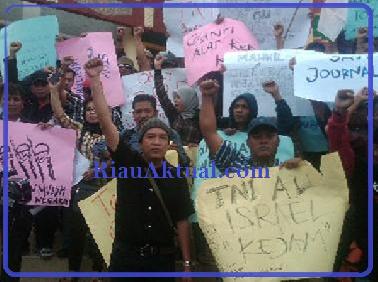 Seluruh Aliansi Wartawan di Riau Lakukan Aksi Protes Kekerasan Oknum TNI AU