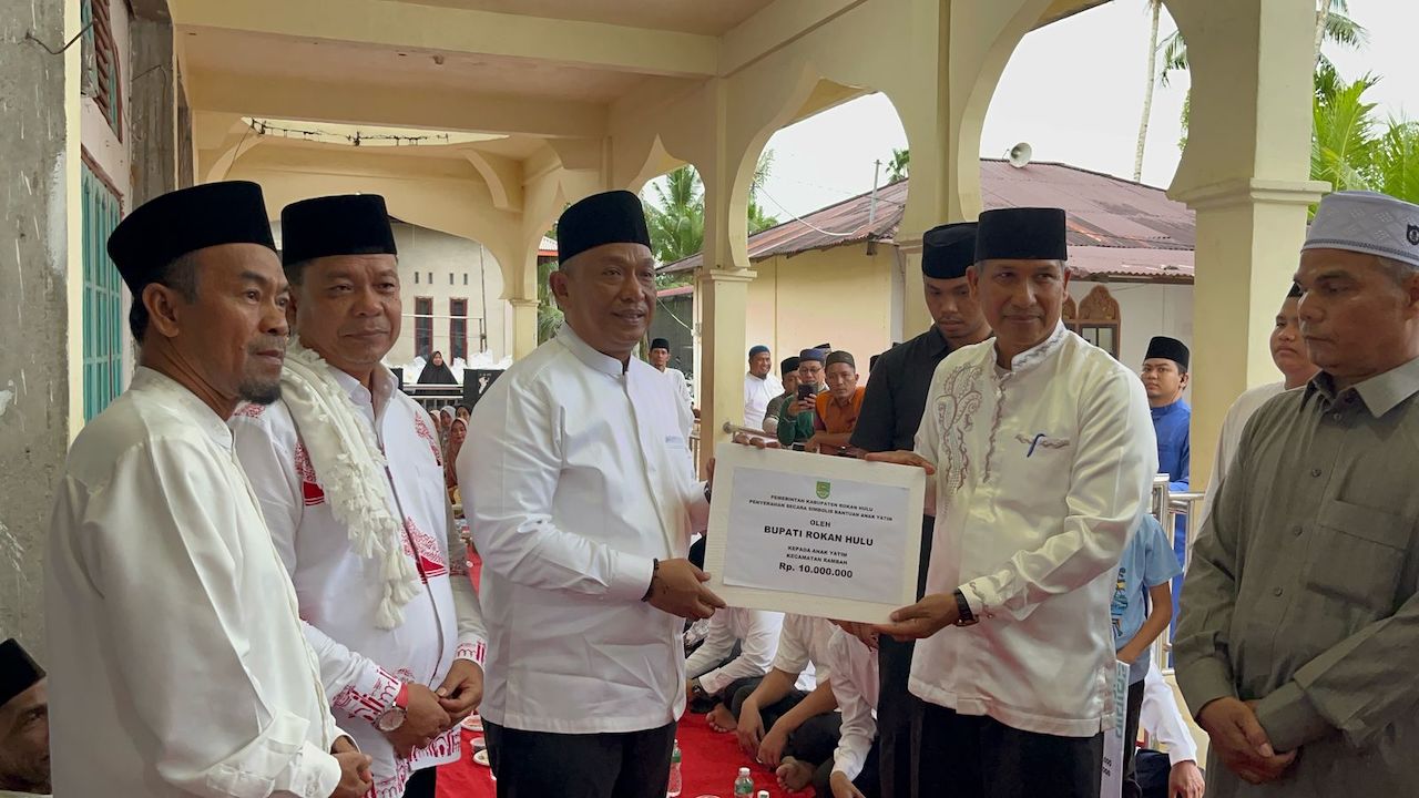 Bupati Rohul Gelar Safari Ramadan di Rambah Tengah Barat