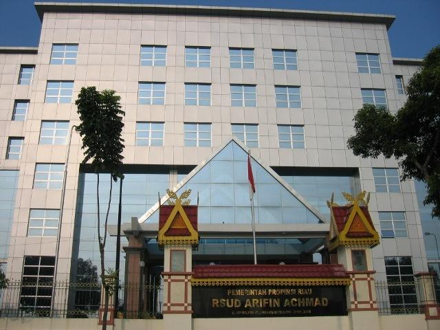 RSUD Arifin Achmad Resmi Jadi RS Pendidikan