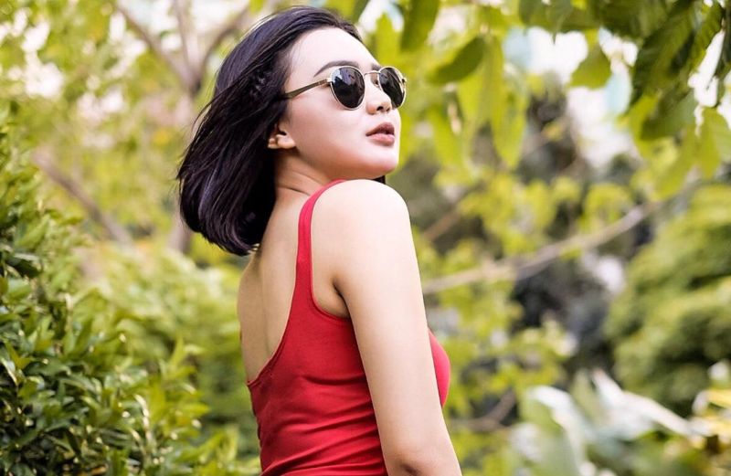 Kenakan Baju Ketat, Genitnya Ekspresi Wika Salim