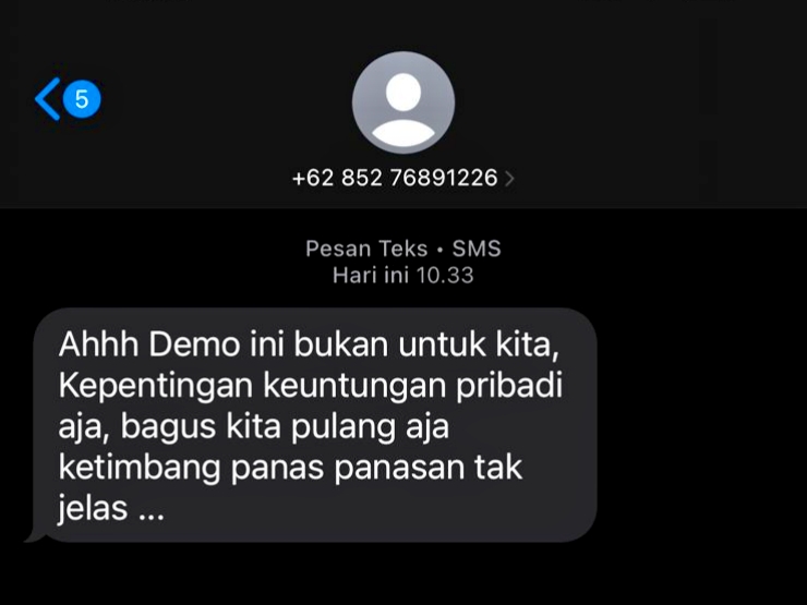 Wartawan dan Peserta Aksi Demo di Kejati Riau Terima SMS Misterius Bernada Provokatif