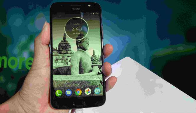 Wih, Laris Manis di Online, Moto G5s Plus Disebar Secara Offline