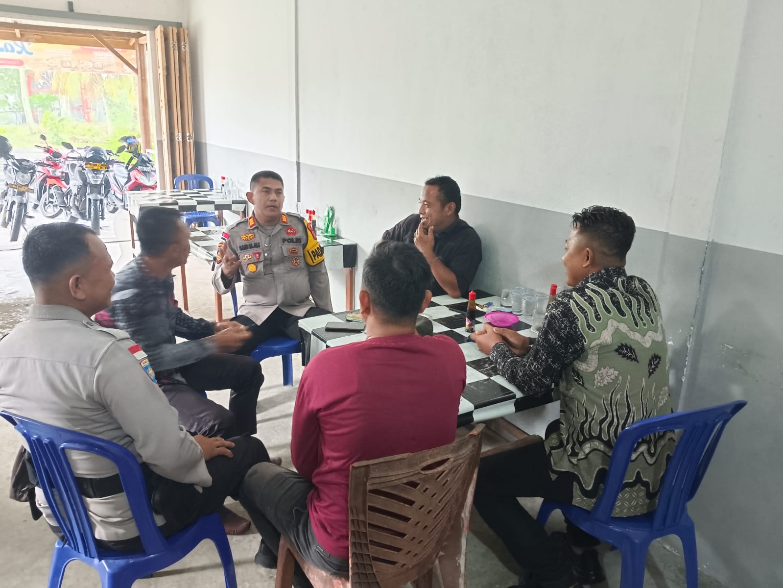 Kapolsek Bantan Ajak Masyarakat Jaga Netralitas dan Stabilitas Kamtibmas Jelang Pilkada Serentak 2024