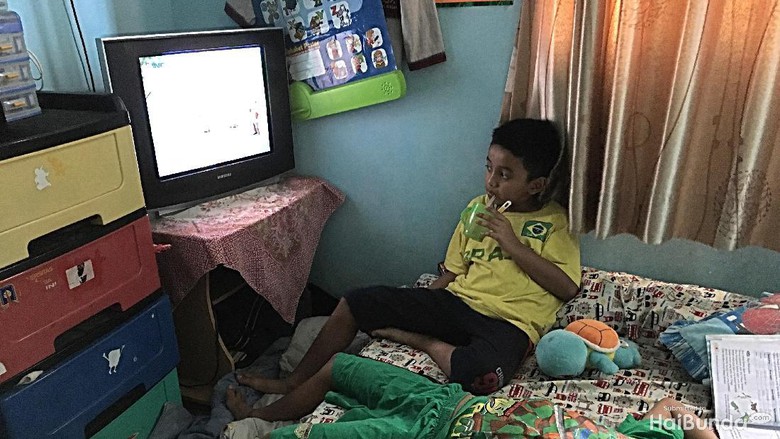 Dampak Kalau Ada TV di Kamar Anak
