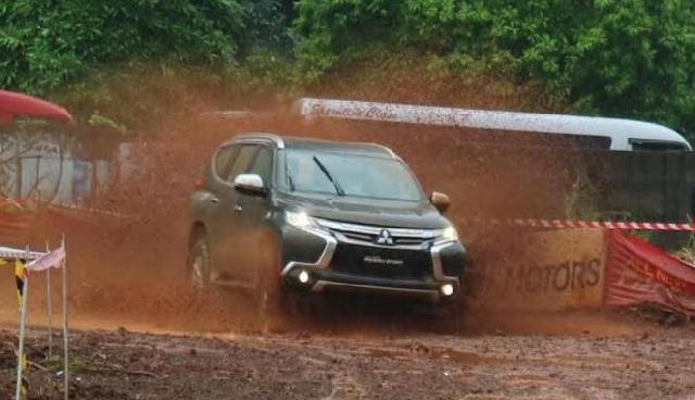 Daftar Mobil 4WD Paling Laris di Indonesia