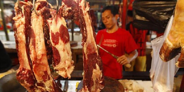 Tekan Harga Daging Jelang Puasa Ramadhan,  Bulog Riau Pesan Daging Dari Jakarta