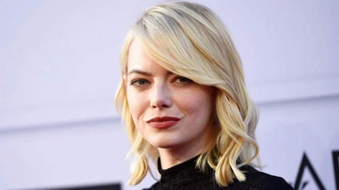 10 Selebriti yang Terkenal Rendah Hati