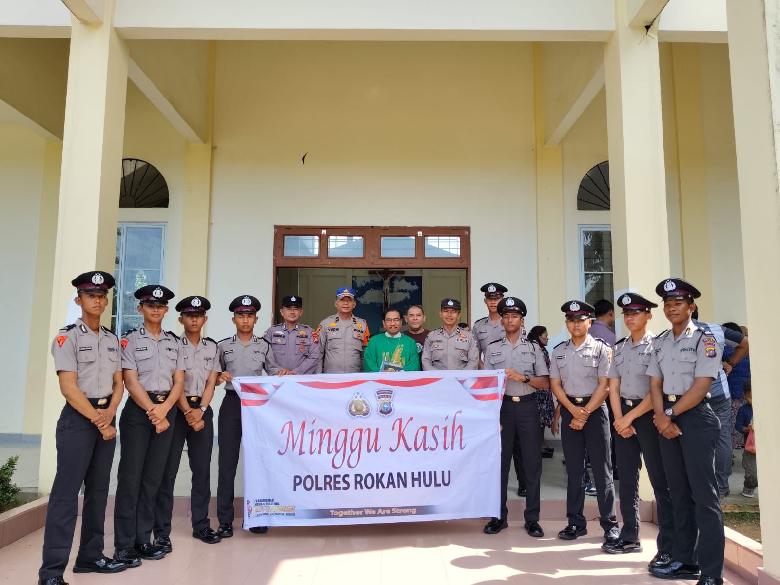 Satuan Binmas Polres Rokan Hulu Gelar Cooling System dan Minggu Kasih di Gereja Santo Ignatius