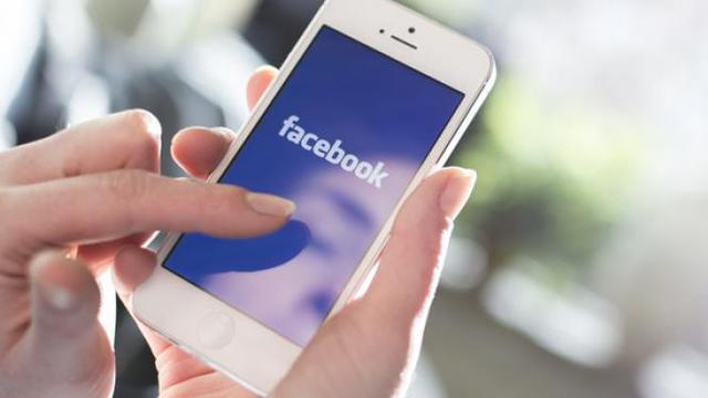 Hati-Hati, Ini 5 Dampak Negatif Keseringan Main Facebook